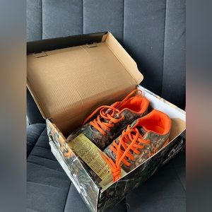 RealTree Outfitters by Duckhead, Cobra Hiking Shoe ORANGE, 5M US Big Kid